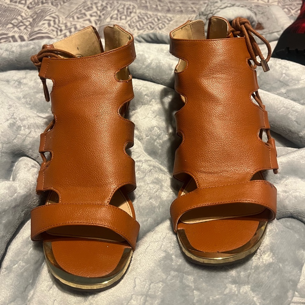 Brown wedges